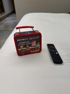 Vintage 1998 Howdy Doody American History Album Mini Metal Lunch Box